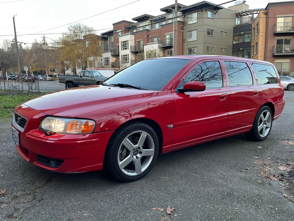 2005 Volvo V70 R 2nd Gen - Image 15 of 31