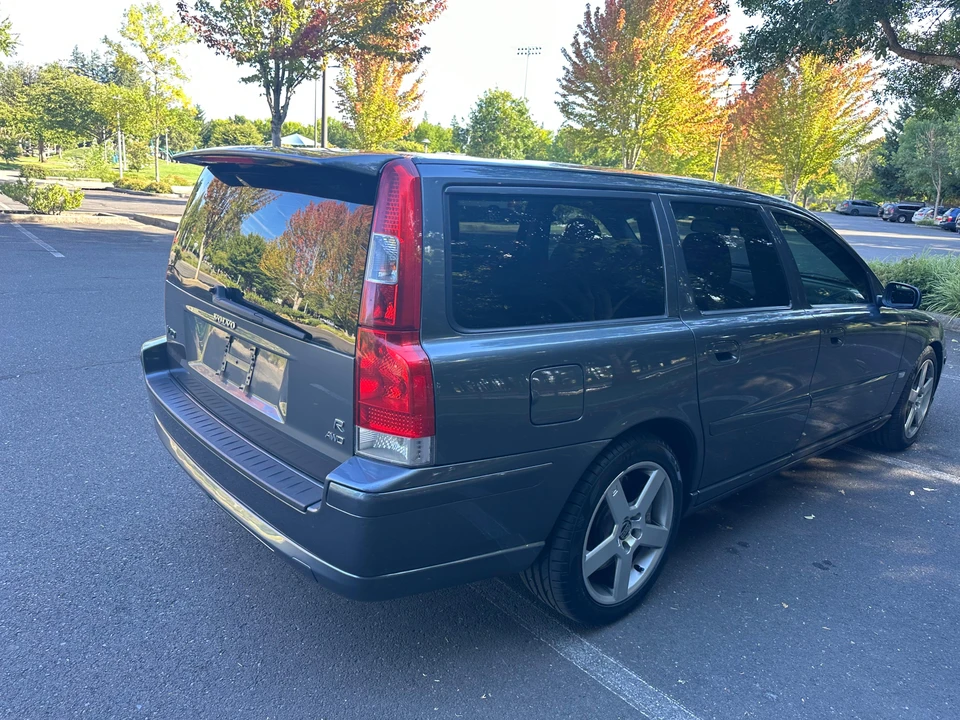 2005 Volvo V70 R 2nd Gen - Image 13 of 31