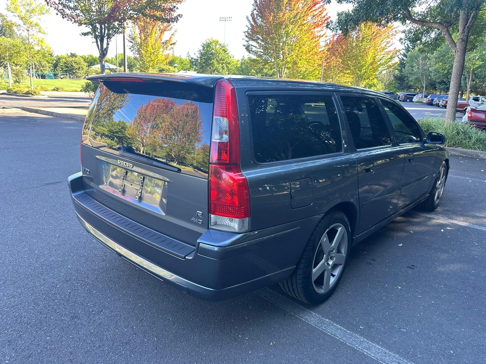 2005 Volvo V70 R 2nd Gen - Image 12 of 31