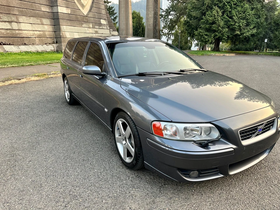 2005 Volvo V70 R 2nd Gen - Image 17 of 31