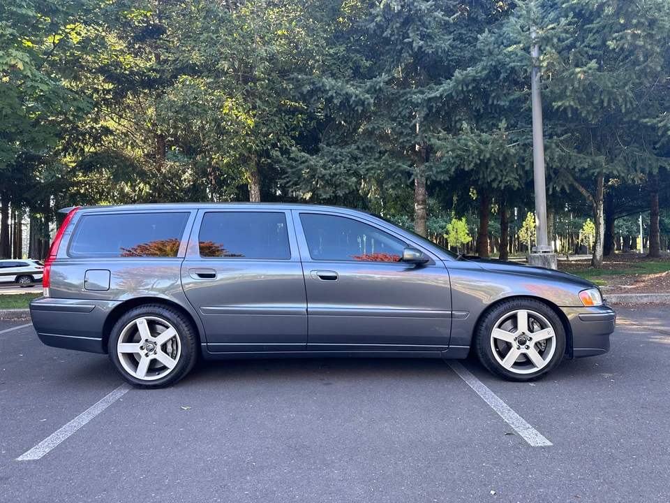 2005 Volvo V70 R 2nd Gen - Image 15 of 31