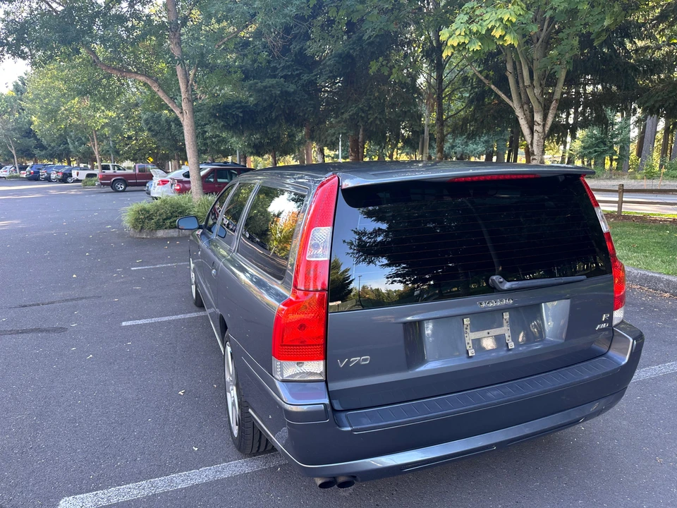2005 Volvo V70 R 2nd Gen - Image 9 of 31