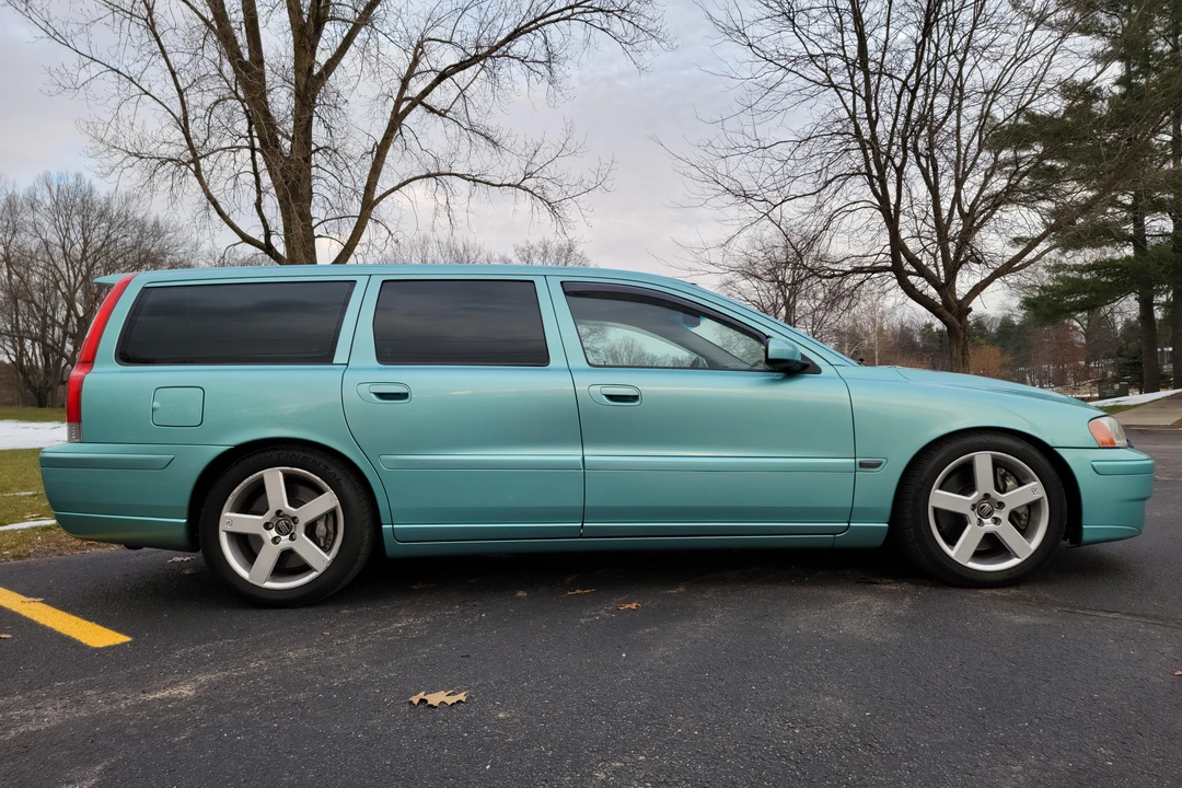 2005 Volvo V70 R 2nd Gen - Image 3 of 31