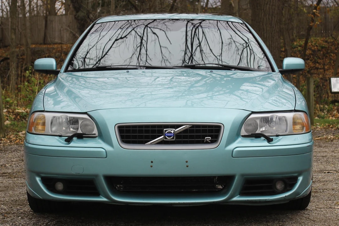 2005 Volvo V70 R 2nd Gen - Image 2 of 31