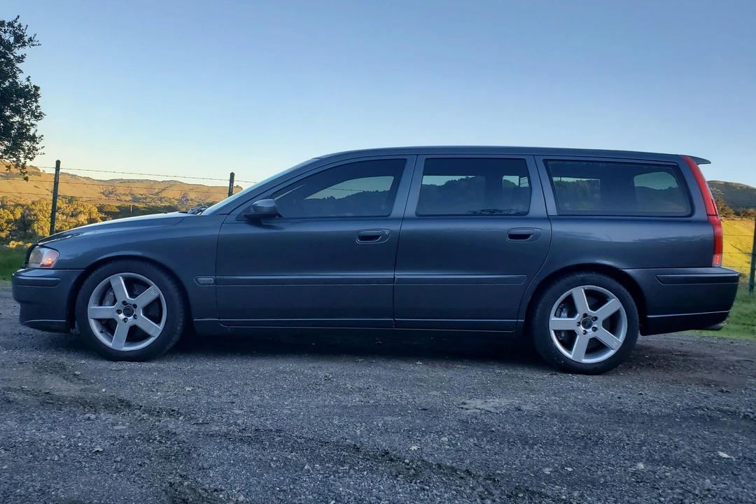 2005 Volvo V70 R 2nd Gen - Image 3 of 31