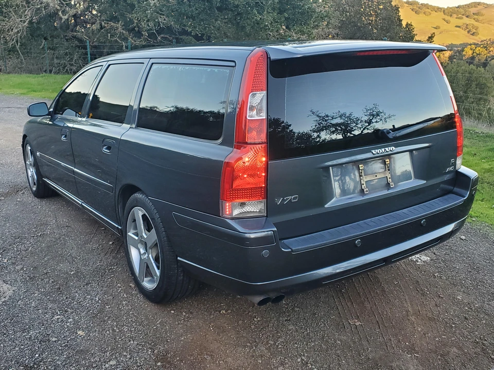2005 Volvo V70 R 2nd Gen - Image 13 of 31