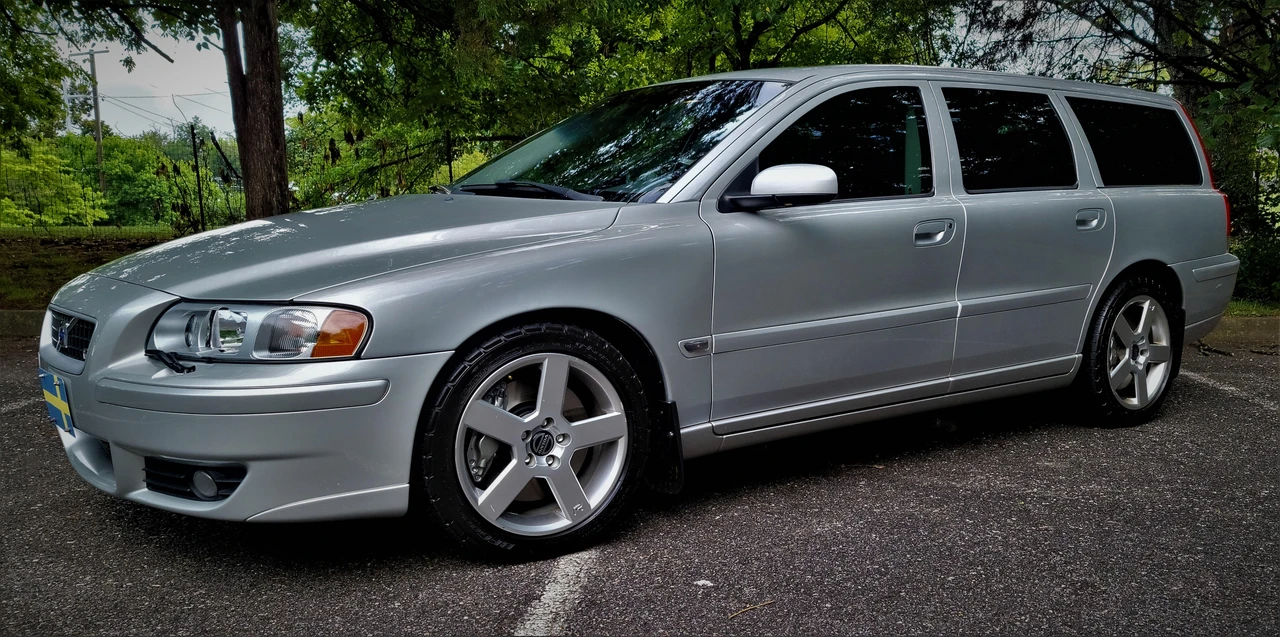 2005 Volvo V70 R 2nd Gen - Image 13 of 31