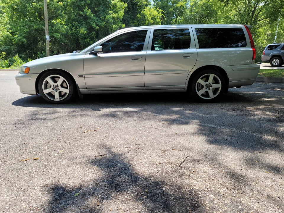 2005 Volvo V70 R 2nd Gen - Image 15 of 31