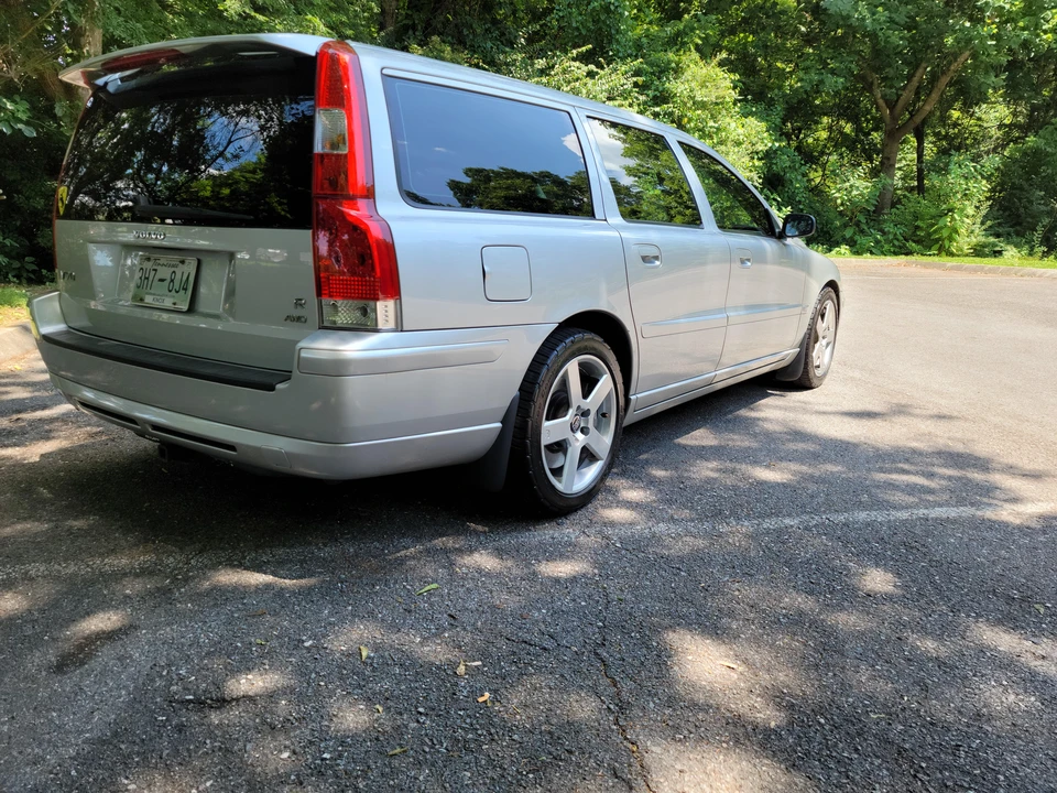 2005 Volvo V70 R 2nd Gen - Image 18 of 31