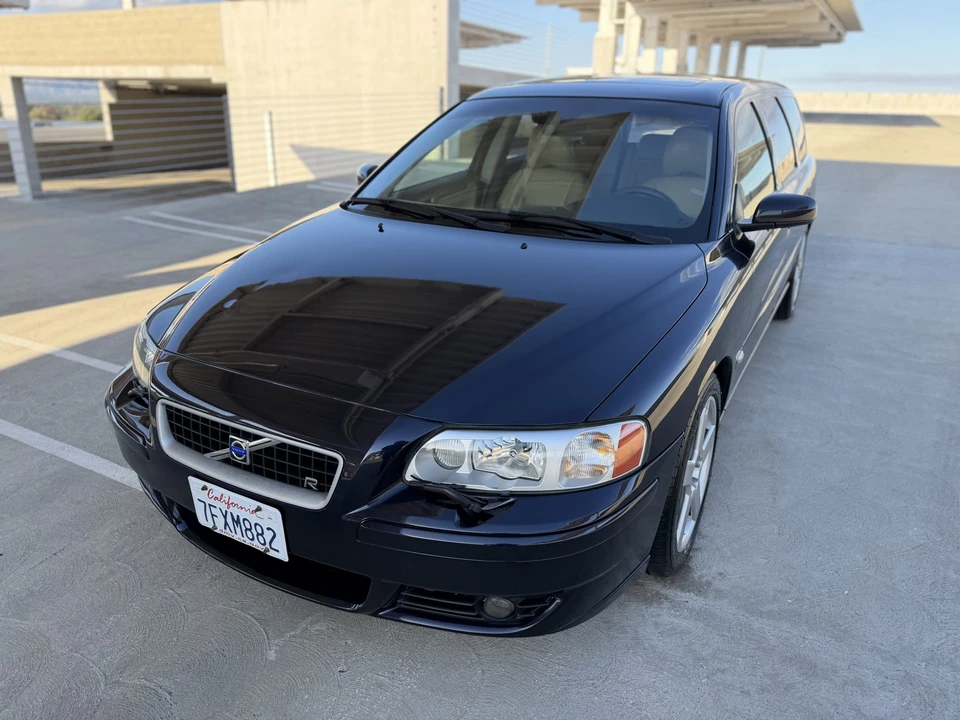 2005 Volvo - Image 12 of 31