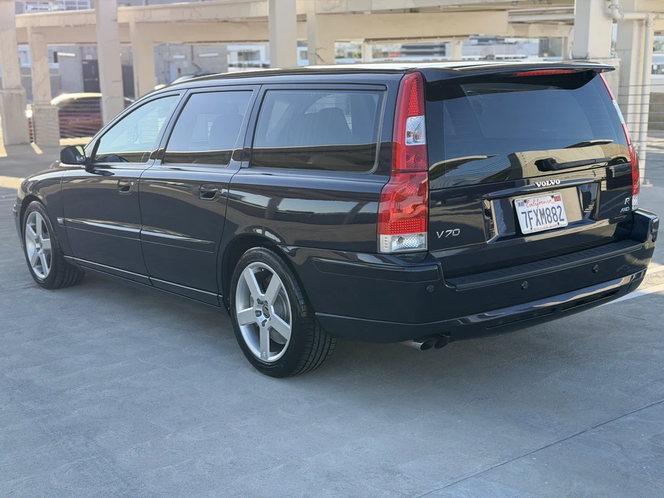 2005 Volvo - Image 26 of 31