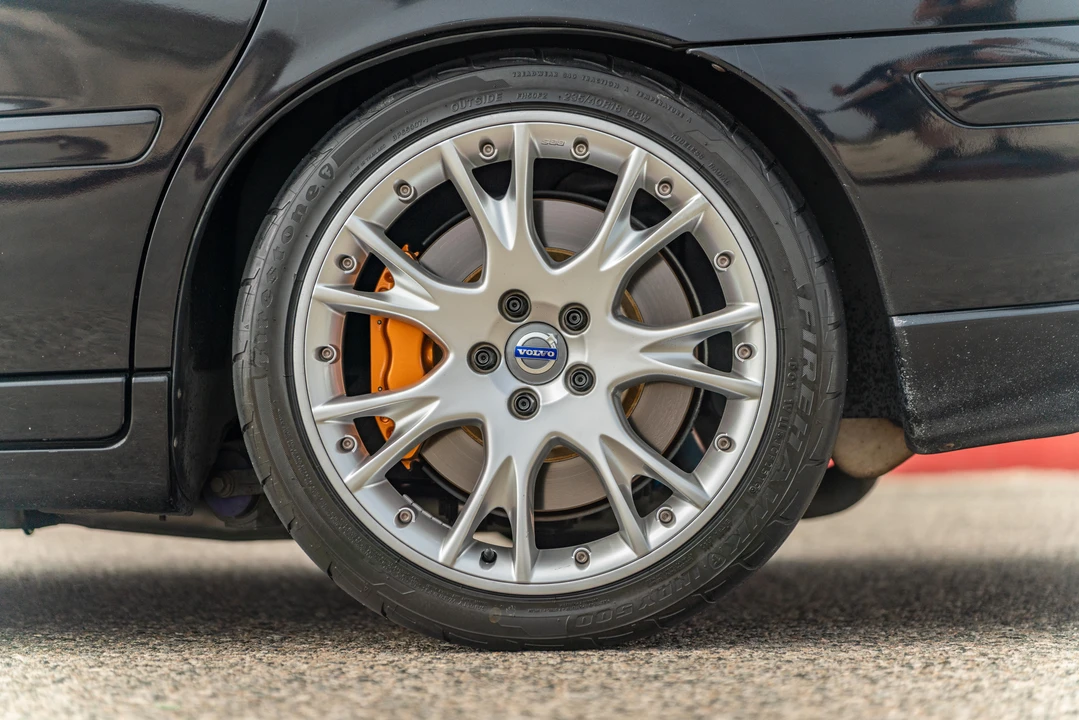 2005 Volvo V70 R 2nd Gen - Image 13 of 31