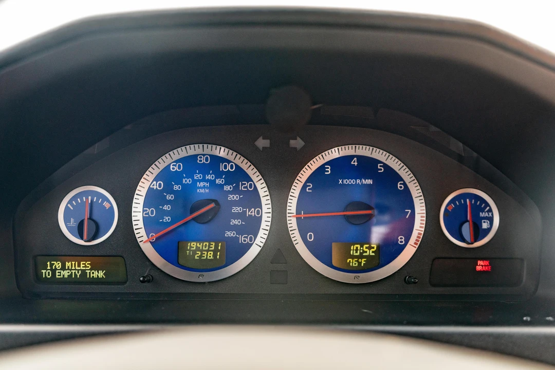 2005 Volvo V70 R 2nd Gen - Image 24 of 31
