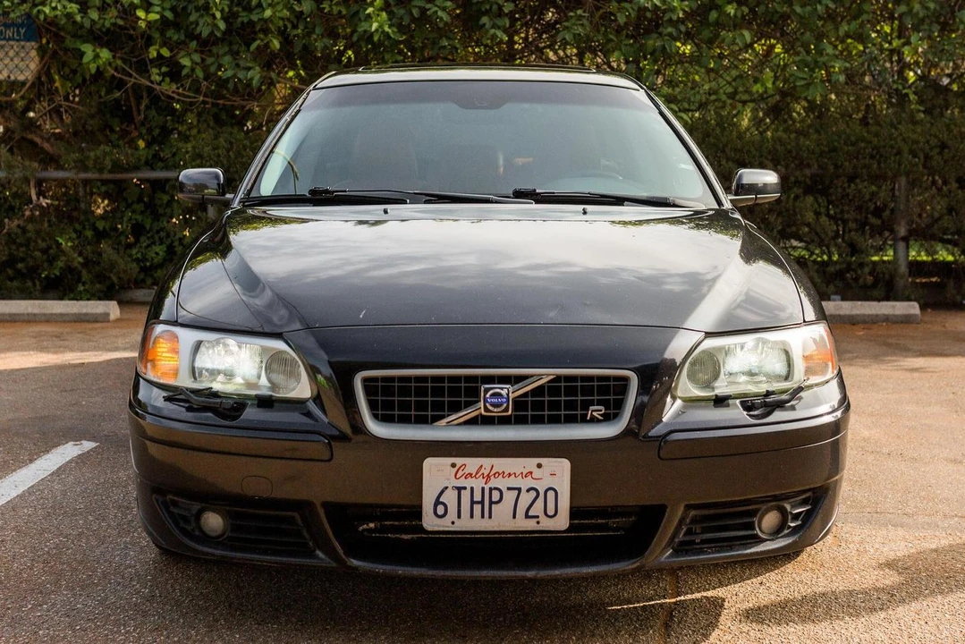 2005 Volvo V70 R 2nd Gen - Image 2 of 31