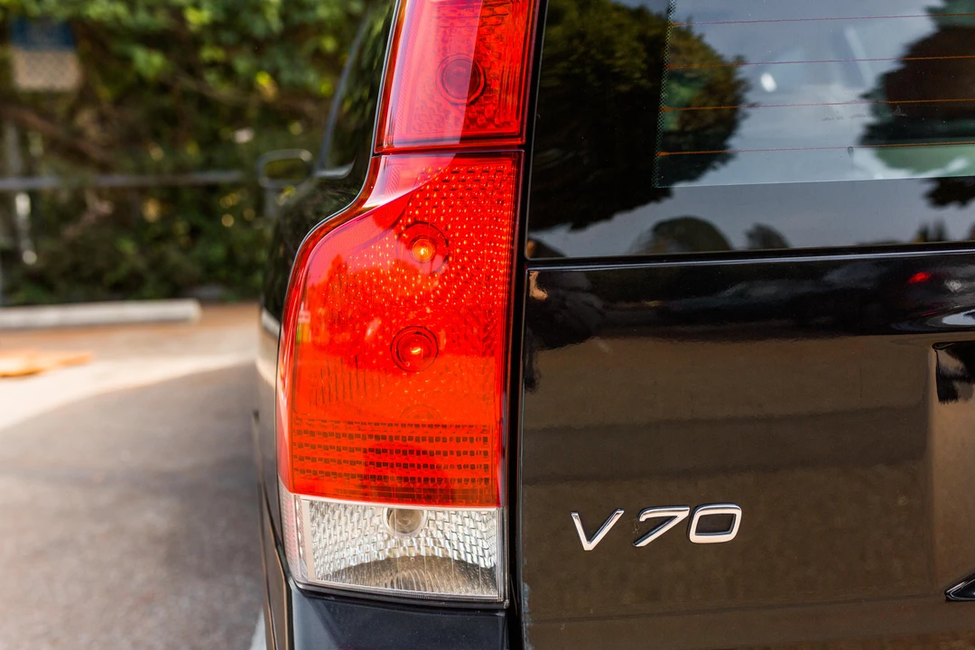 2005 Volvo V70 R 2nd Gen - Image 17 of 31