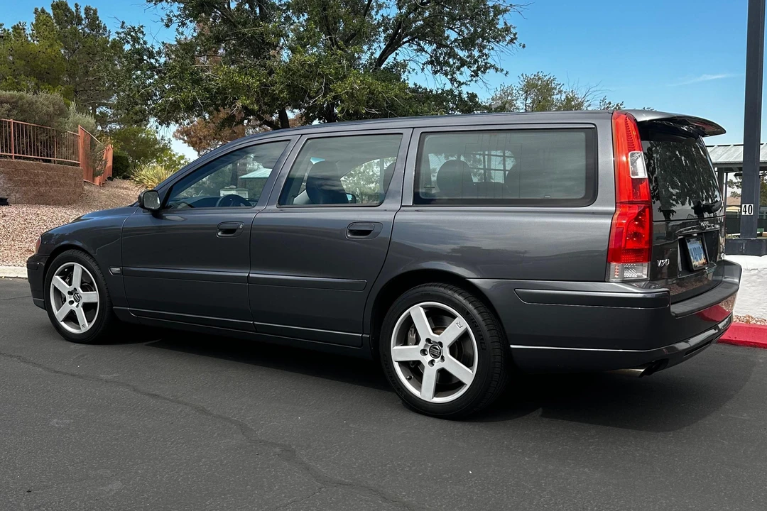 2005 Volvo V70 R 2nd Gen - Image 16 of 31