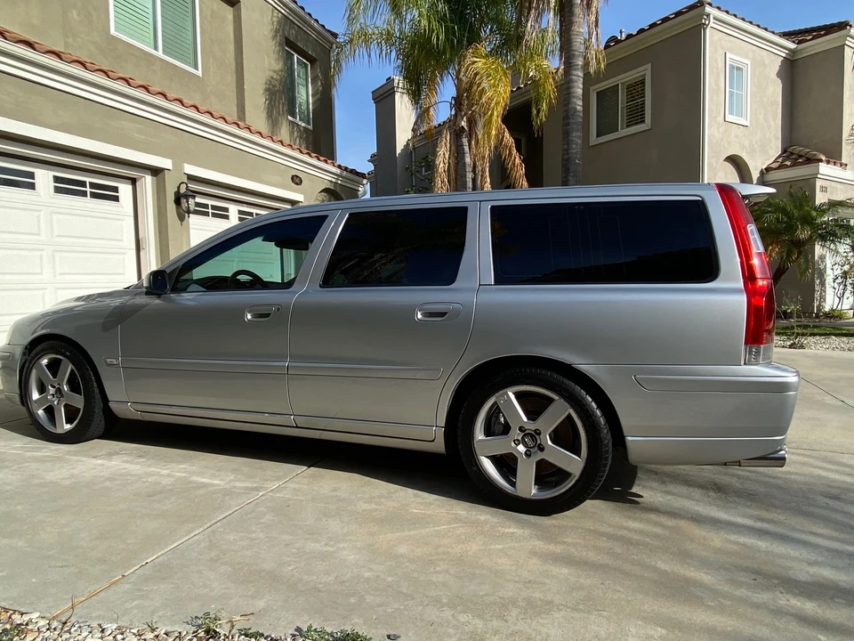 2005 Volvo V70 R 2nd Gen - Image 9 of 31