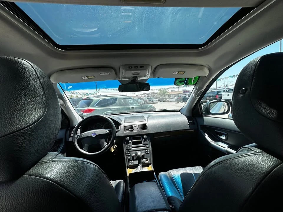 2005 Volvo XC60 - Image 8 of 10