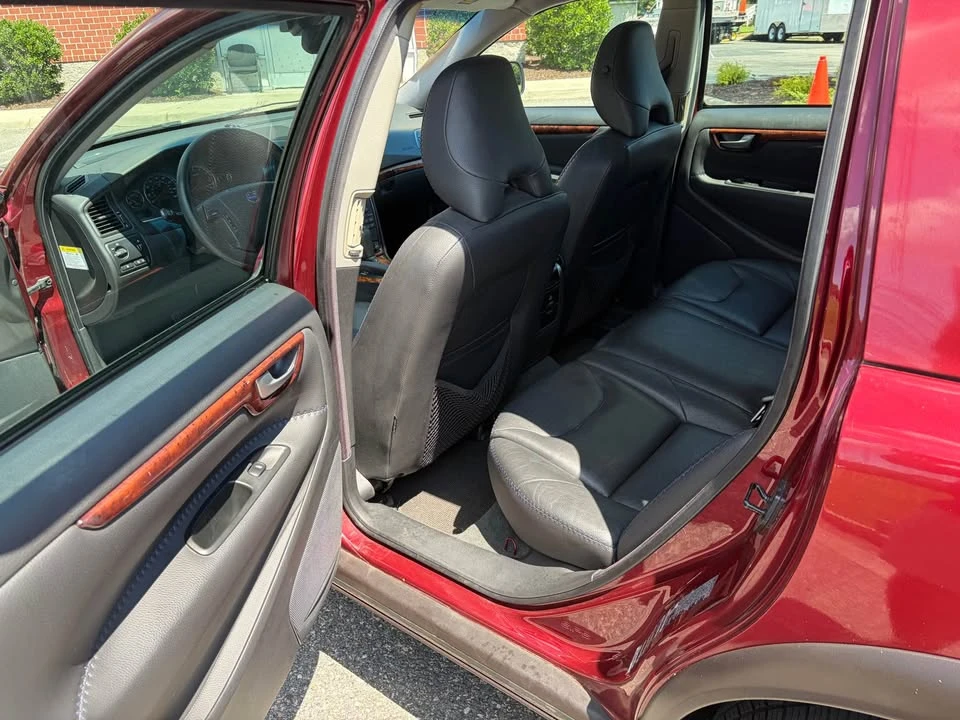 2005 Volvo V70 XC/XC70 2nd Gen - Image 6 of 13