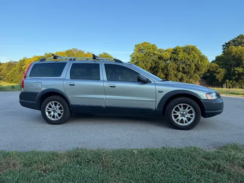 2005 Volvo XC70