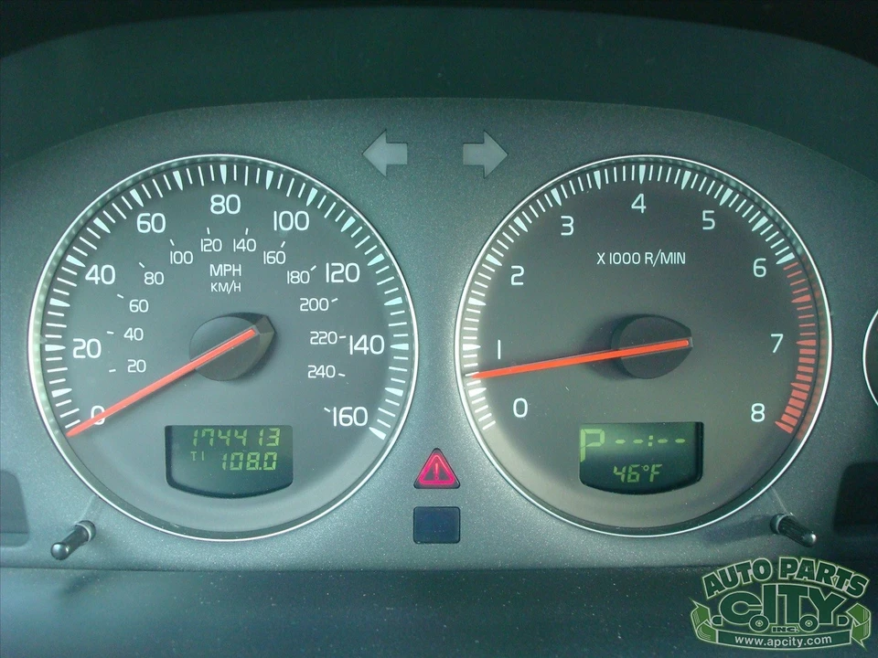 2005 Volvo XC90 1st Gen - Image 7 of 20