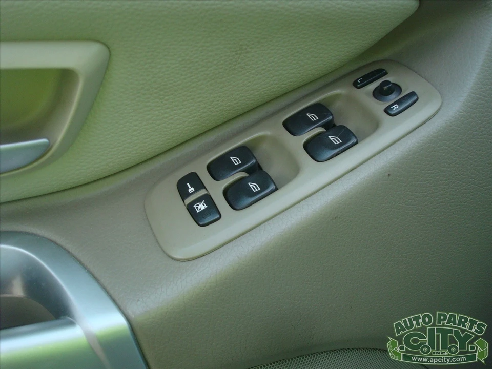 2005 Volvo XC90 1st Gen - Image 12 of 20