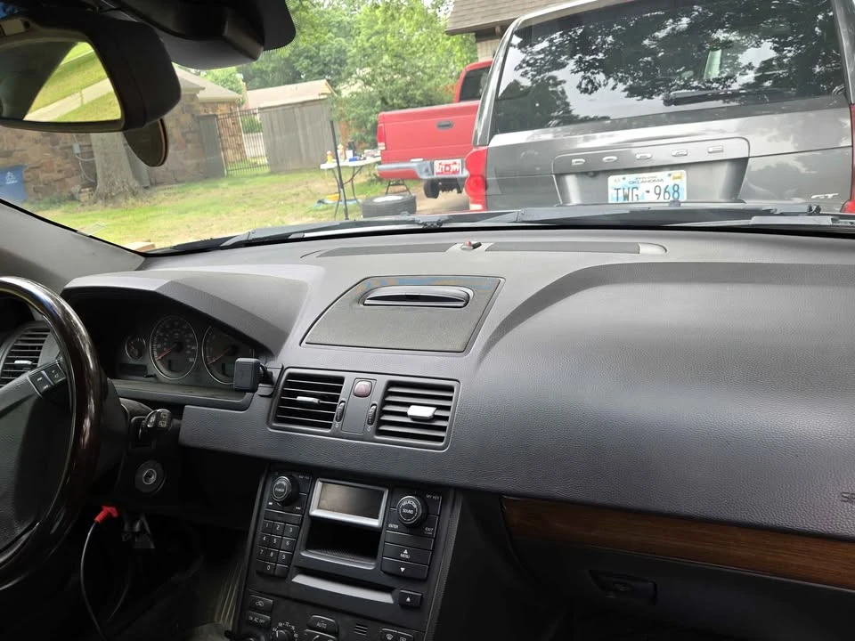2005 Volvo XC90 1st Gen - Image 5 of 5