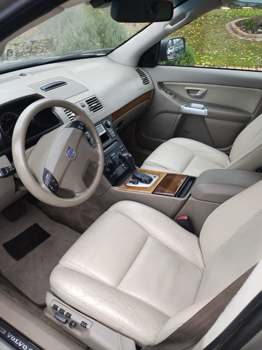 2005 Volvo XC90 1st Gen - Image 10 of 18