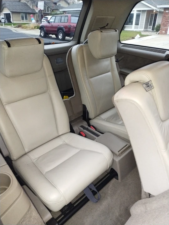 2005 Volvo XC90 1st Gen - Image 8 of 18