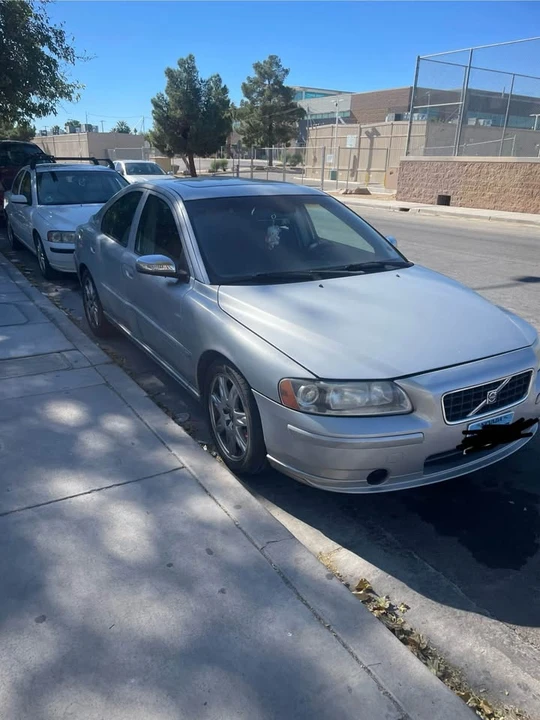 2005 Volvo S60 1st Gen - Image 2 of 10