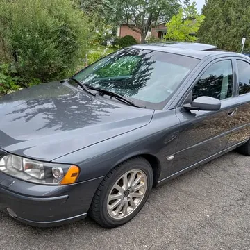2005 Volvo S60 2.5T AWD