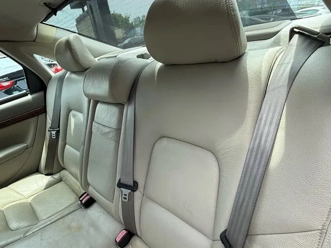 2005 Volvo S80 1st Gen - Image 15 of 19