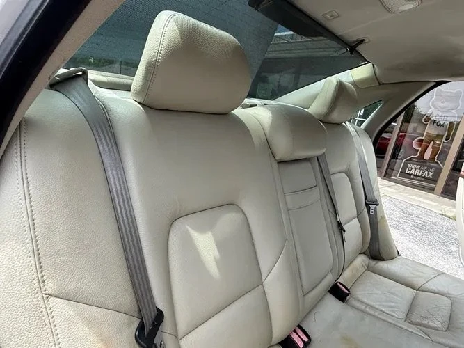 2005 Volvo S80 1st Gen - Image 16 of 19