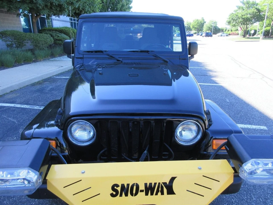 2005 Jeep TJ Wrangler - Image 14 of 24
