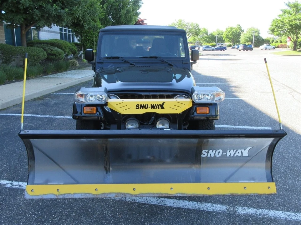 2005 Jeep TJ Wrangler - Image 13 of 24