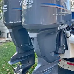 2005 Yamaha 225 HP Four Stroke Outboard Motors