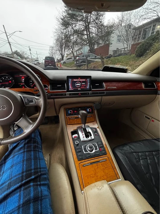 2005 Audi D3 A8 - Image 2 of 7