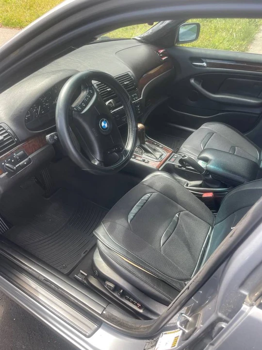 2005 BMW E46 3 Series - Image 4 of 5