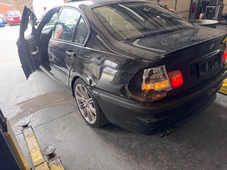 2005 BMW E46 330i & 330Ci - Image 4 of 9