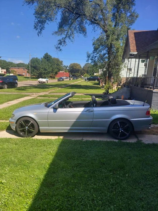 2005 BMW E46 330i & 330Ci - Image 7 of 9