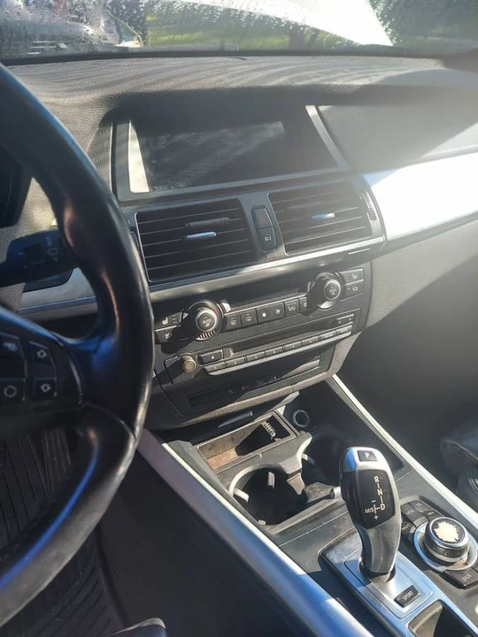 2005 BMW E46 330i & 330Ci - Image 9 of 9