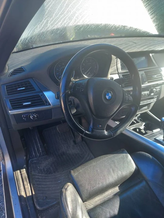 2005 BMW E46 330i & 330Ci - Image 8 of 9