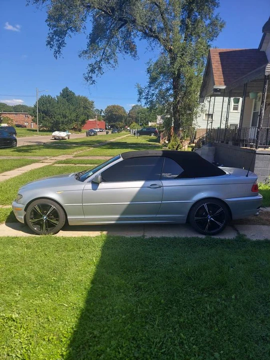 2005 BMW E46 330i & 330Ci - Image 2 of 9