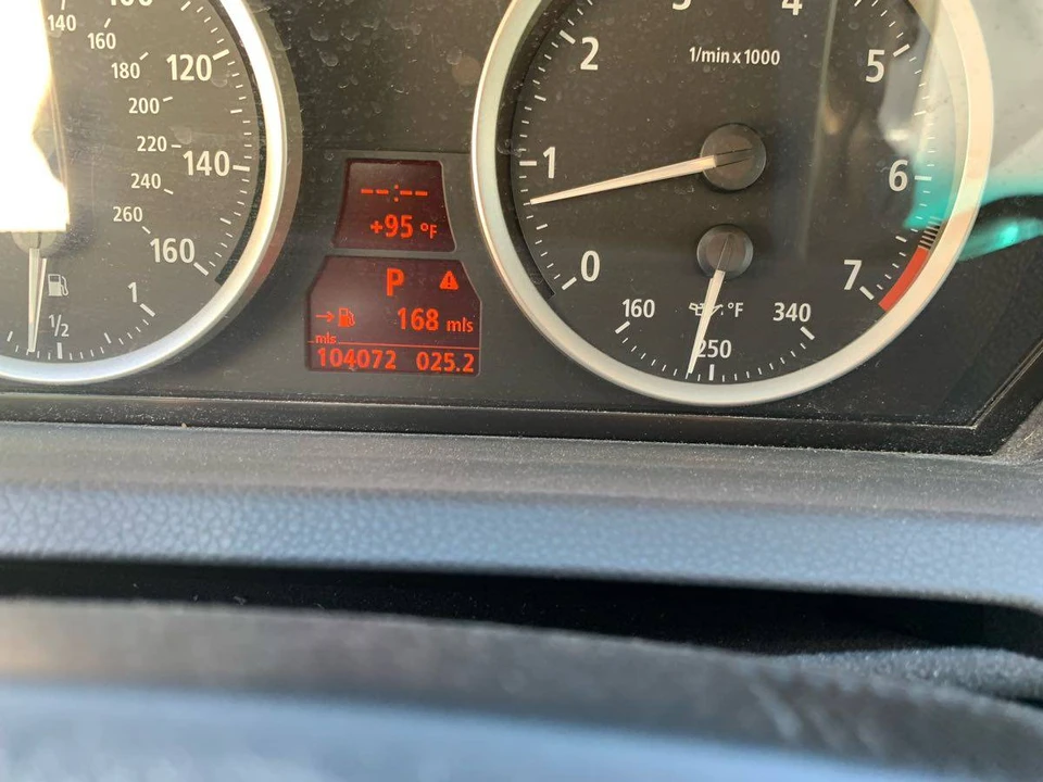 2005 BMW E63/E64 645Ci & 650i - Image 8 of 11
