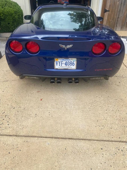 2005 Chevrolet Corvette C6 - Image 2 of 12