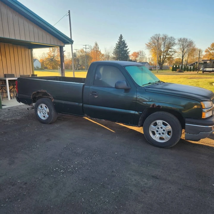 2005 Chevrolet Silverado 1st Gen - Image 2 of 2