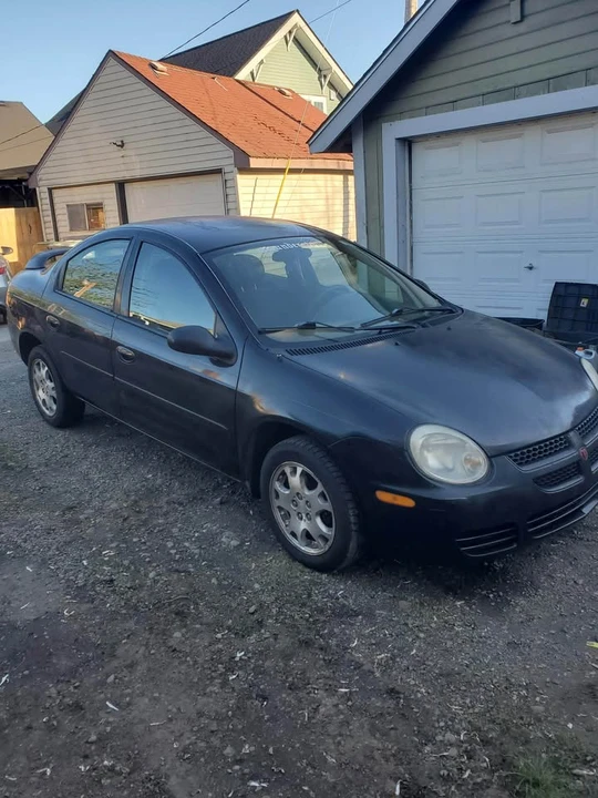 2005 Dodge Neon - Image 2 of 9