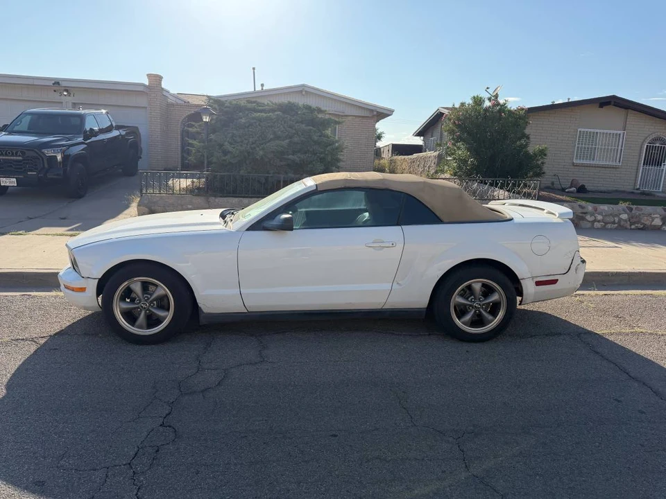 2005 Ford S197 Mustang - Image 4 of 4