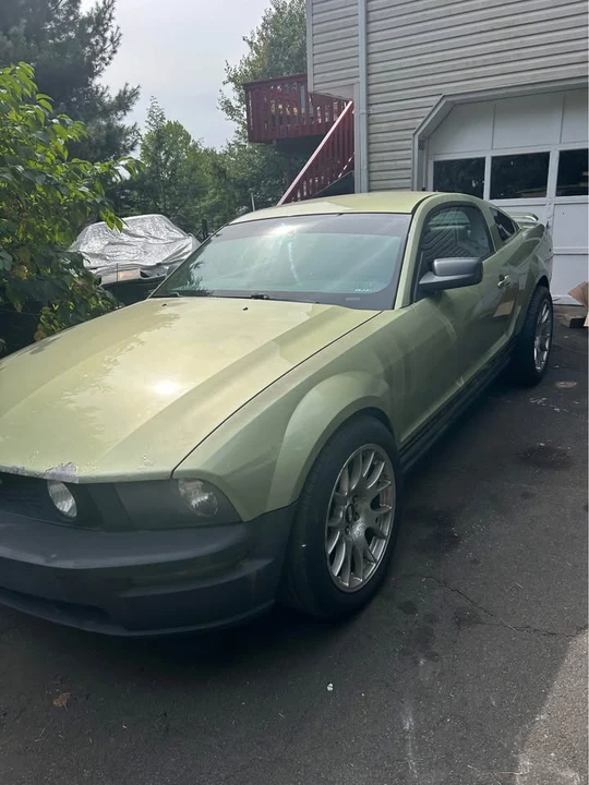 2005 Ford S197 Mustang - Image 2 of 9