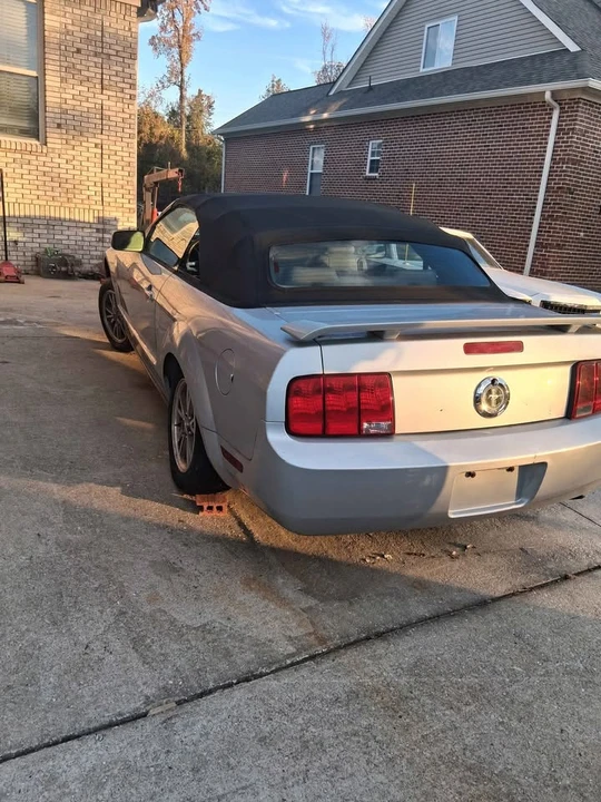 2005 Ford S197 Mustang - Image 2 of 3
